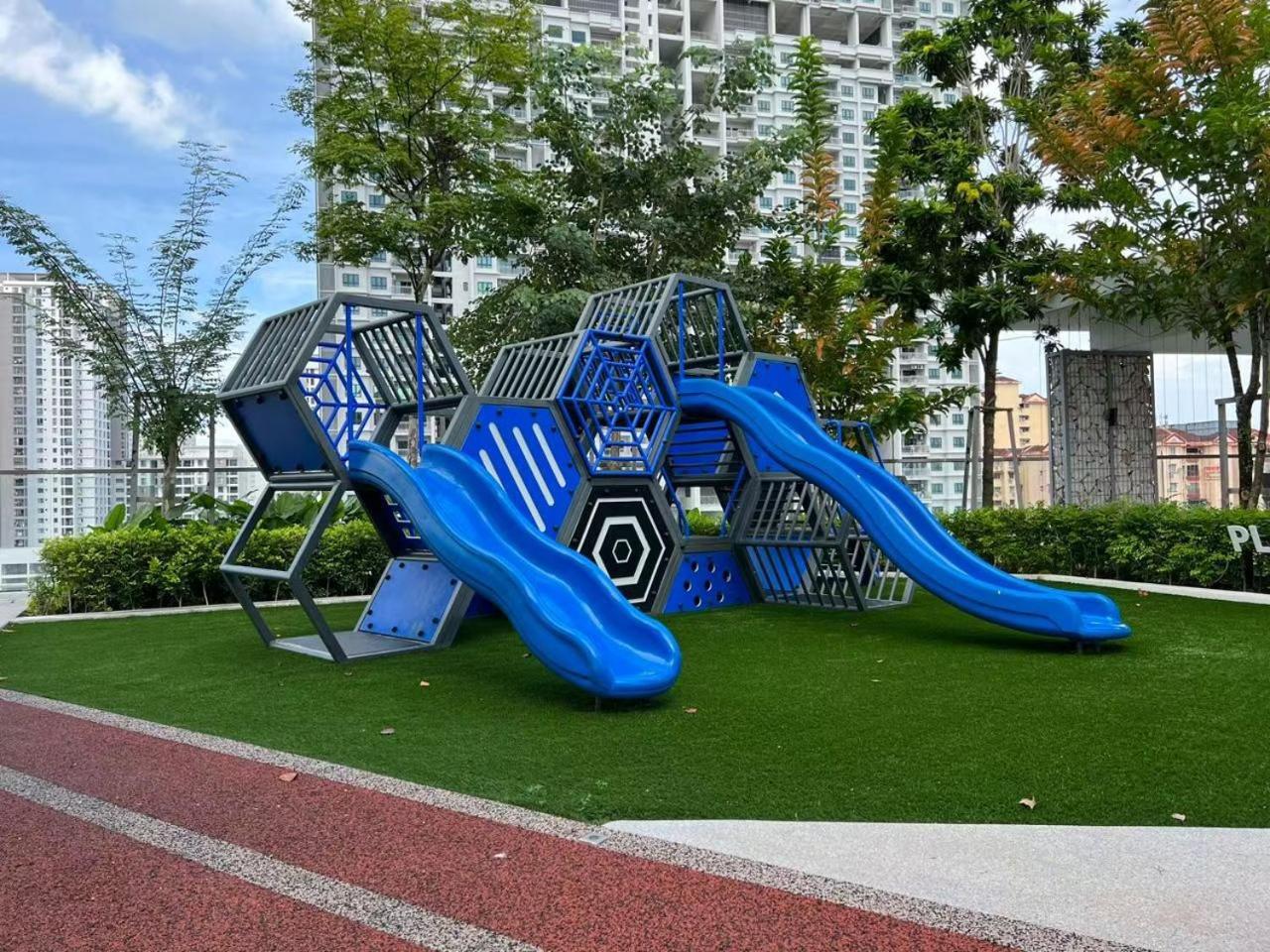 Urban Suites Two Or Three Bedroom Georgetown By Anc Jelutong エクステリア 写真