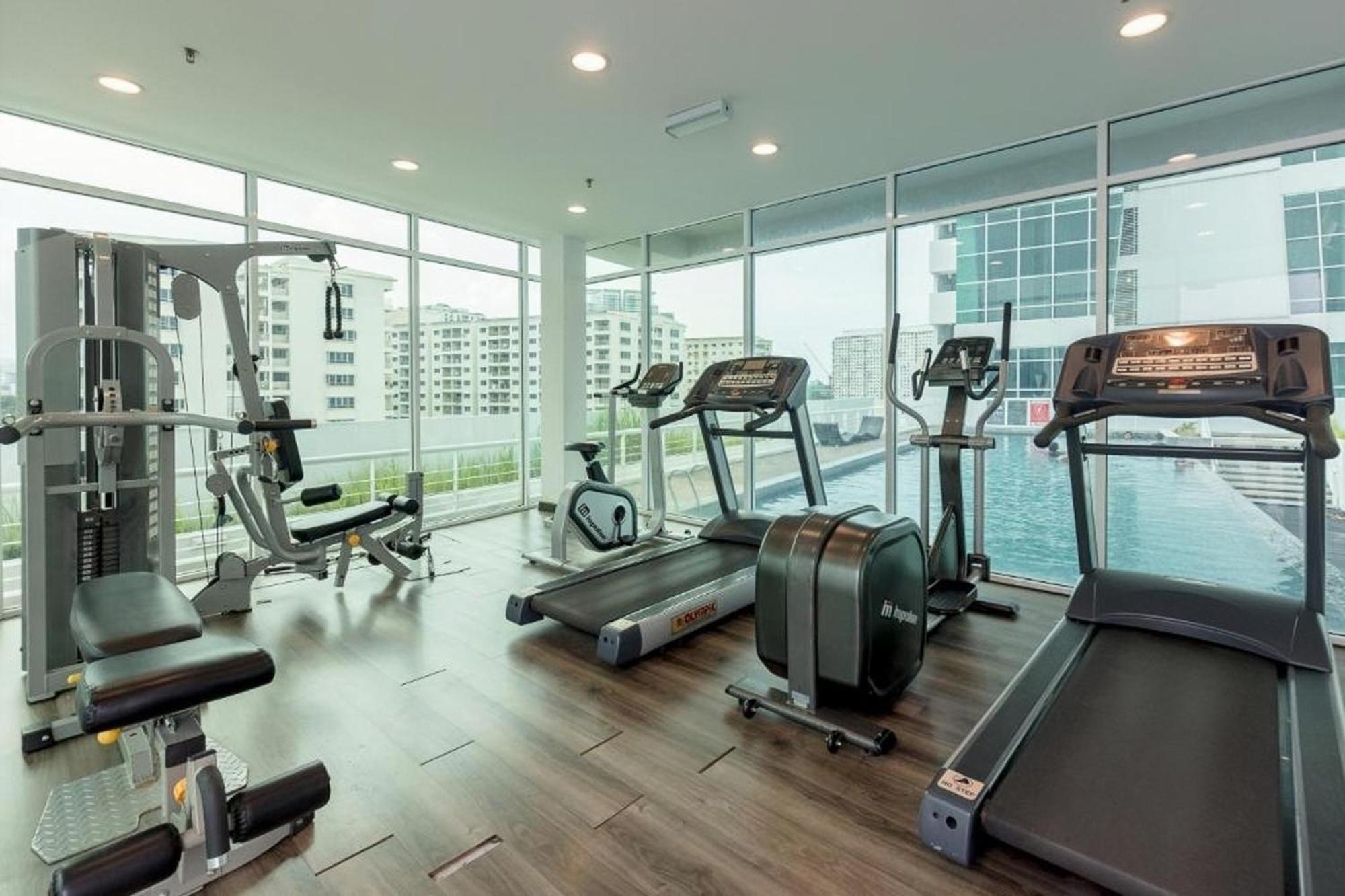 Urban Suites Two Or Three Bedroom Georgetown By Anc Jelutong エクステリア 写真