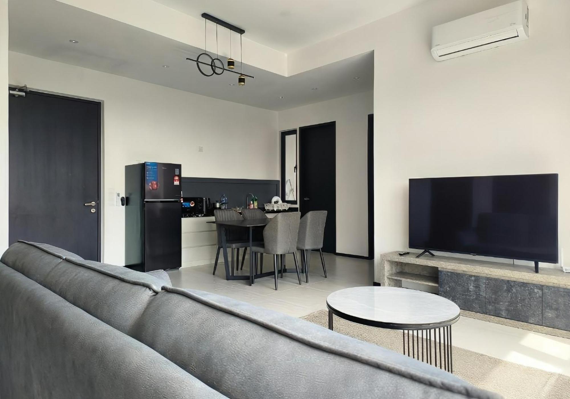 Urban Suites Two Or Three Bedroom Georgetown By Anc Jelutong エクステリア 写真