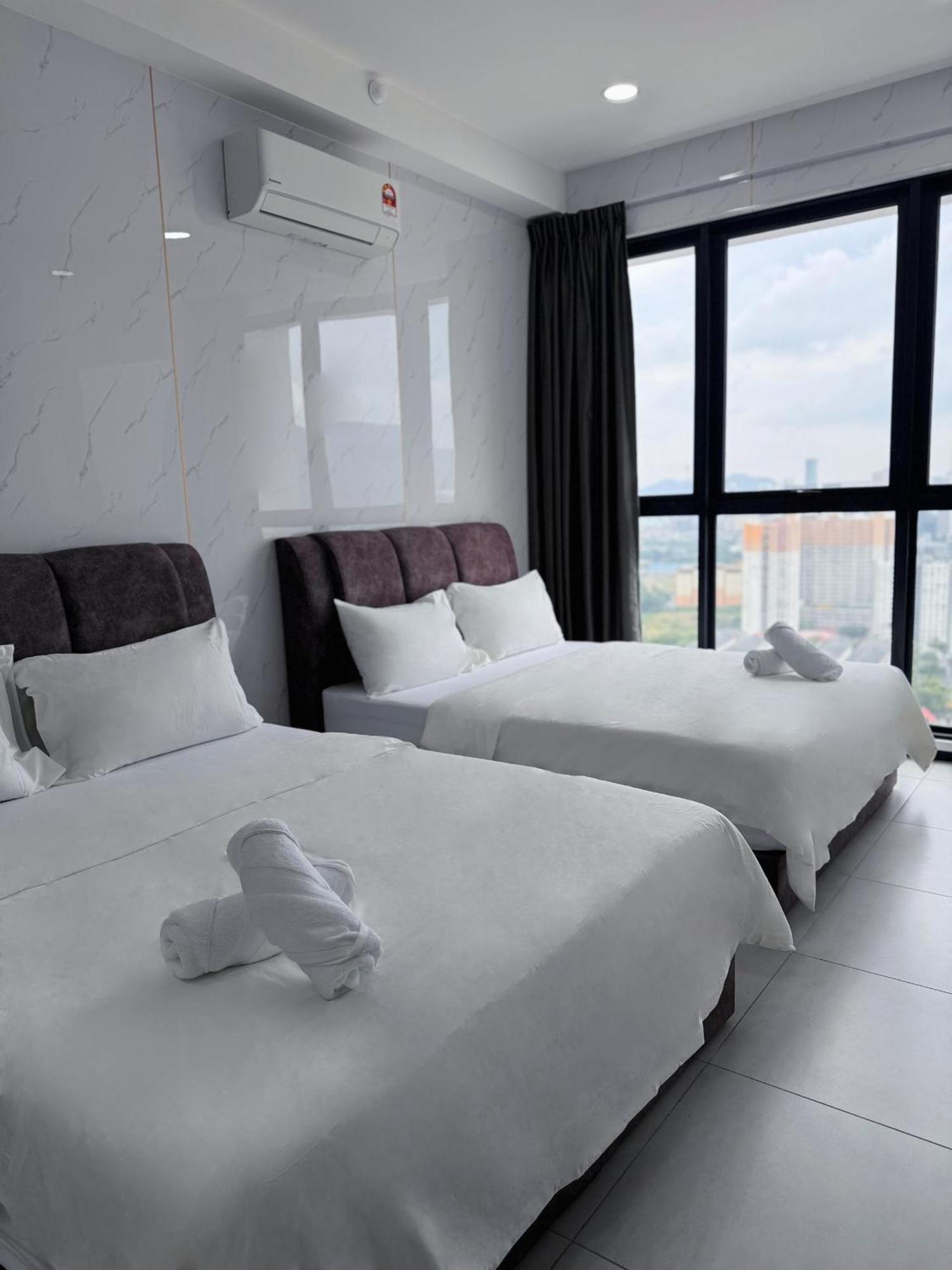 Urban Suites Two Or Three Bedroom Georgetown By Anc Jelutong エクステリア 写真