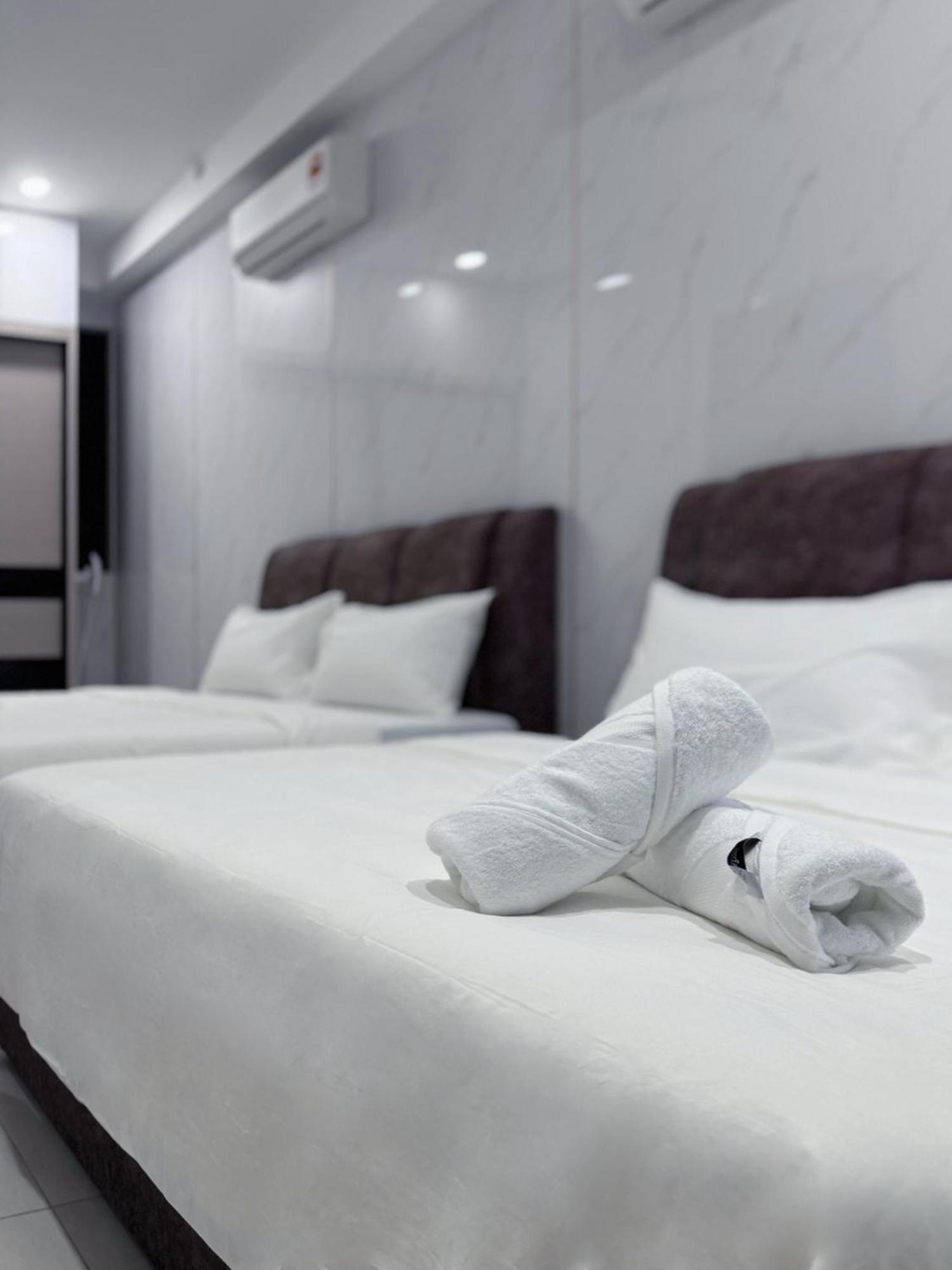 Urban Suites Two Or Three Bedroom Georgetown By Anc Jelutong エクステリア 写真